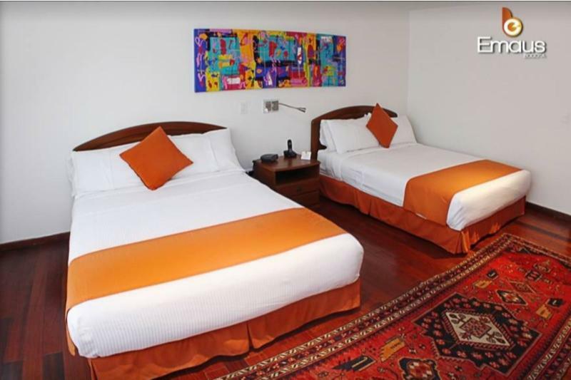 Hotel Emaus Богота Экстерьер фото